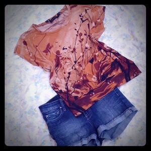 The limited Butterfly sunset blouse
